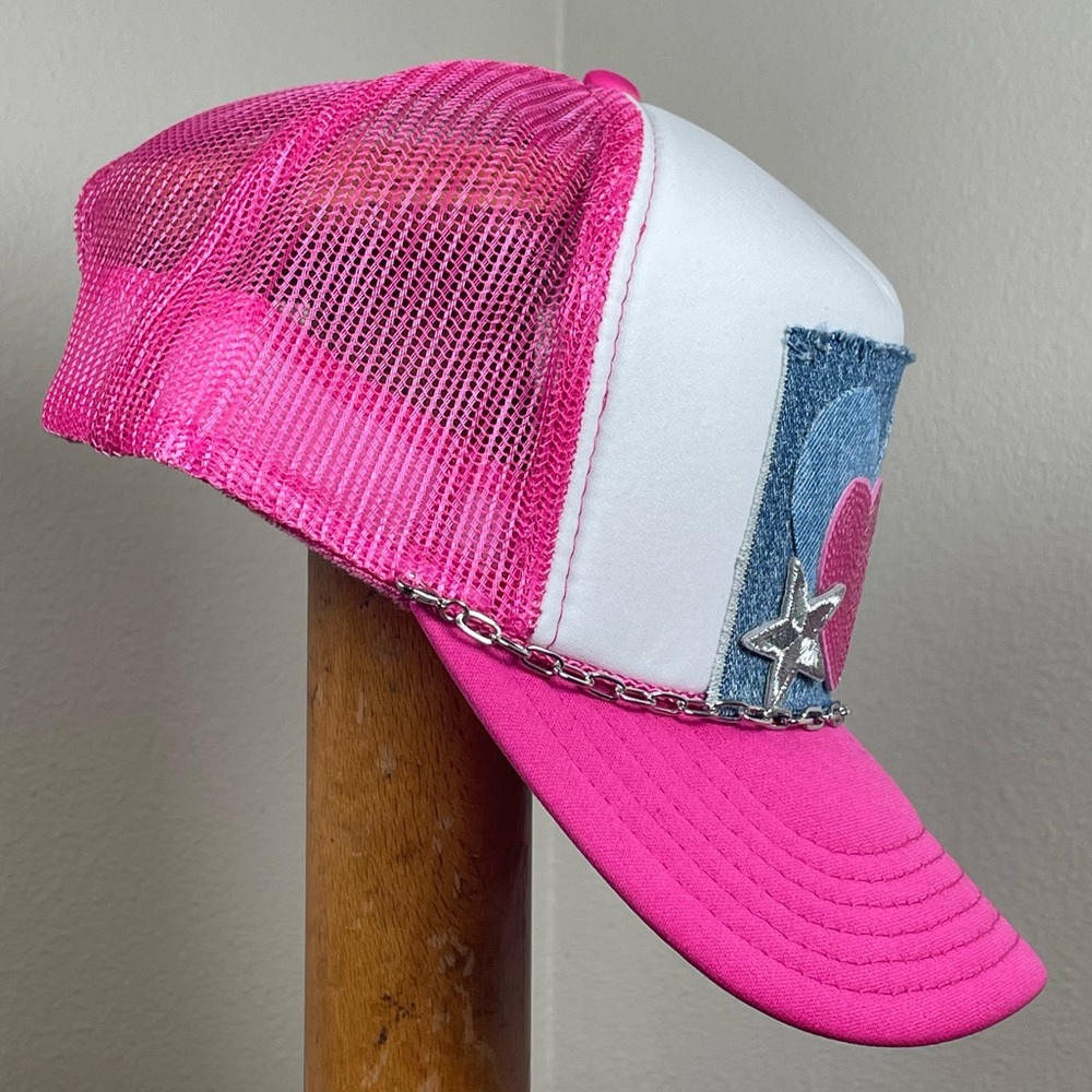 NEW Queen of Hearts Trucker Hat Denim Pink Sequins Hearts Silver Stars & Chain - Picture 5 of 9